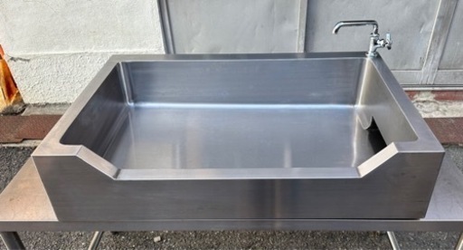美品 業務用 特注品 蛇口付き ステンレス 置き型シンク 台下シンク ペットシンク 幅965X奥行600X高さ200 船形シンク 厨房 作業シンク 大阪