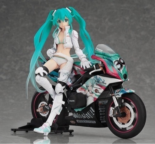 figma レーシングミク2014 EV MIRAI TT零13改＋スペアボディ