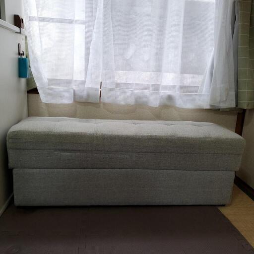 ソファースツール