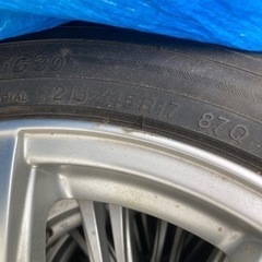 タイヤ　4本セットの画像