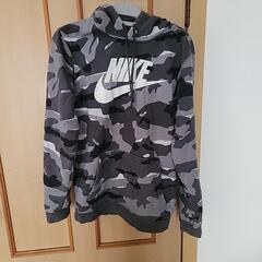 NIKEパーカー   Sサイズ