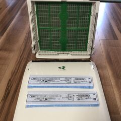 動作品ダイキン空気清浄機TCM75P-Wフィルター新品2個付き説明書付きリモコン付きの画像