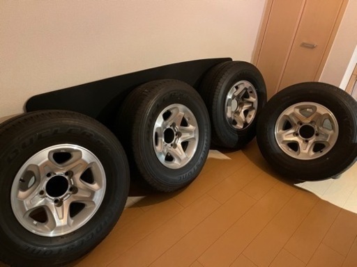 ランクル70復刻 タイヤホイールセット4本