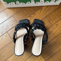 SHEIN 23.5-24cmの画像