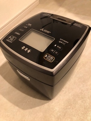 MITSUBISHI NJ-VW109-B 三菱電機　炊飯器　本炭釜　美品！