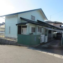 鹿児島市牟礼岡3丁目【売家】木造2階建洋風大屋根４LDK＋S桜島...