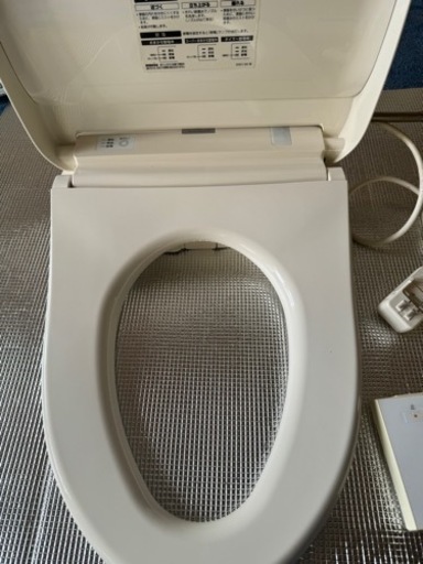 TOTOの温水洗浄便座