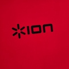 ION Vinyl Motion ポータブルスーツケース型レコードプレーヤーの画像