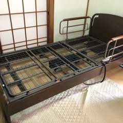 【お話し中】電動ベッド　取りに来てくれる方限定ですの画像