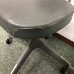 オフィスイス/チェア/事務用イス/椅子/1台/他ページ3台有りの画像