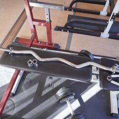 BODYMAKER社製・ベンチプレス用ベンチ及びバーベルシャフト他筋トレ用品各種【3万円】の画像