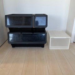 0円　衣装ケース　IKEA 収納ケース3点　無印衣装ケース　バケツ