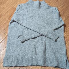UNIQLO　セーター