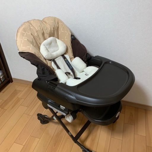 コンビ ネムリラ AUTO SWING BEDi