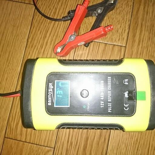 バッテリー充電器