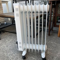 【お譲り先決定】アイリスオーヤマ　暖房器具　オイルヒーター　1200w