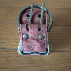 スェードベルトアカの画像