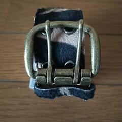スェードベルトトラ模様柄の画像