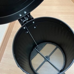 ニトリ ペダルペールソフトクローズ5L ブラックの画像