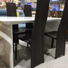 4人掛け食卓テーブルセット ピアノ調テーブルの画像