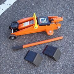 astro products 自動車用 ジャッキ2ton 中古品