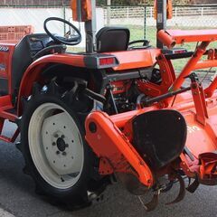 【SOLD OUT】クボタ トラクタ T240D 24馬力 パワステ 自動水平 倍速 逆転 オートヒッチ 314時間【簡易整備清掃】【下取歓迎】【農機具でっく】【広島】【トラクター】の画像