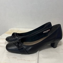 プリマディーバ(PRIMADIVA）ブラックパンプスの画像