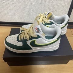ナイキ エアフォース1 ロー '07 LV8  セイル/グリーン　24.5の画像