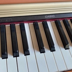 CASIO 電子ピアノの画像