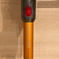 ダイソン　dyson v8 fluffy コードレス 掃除機　不具合ありの画像