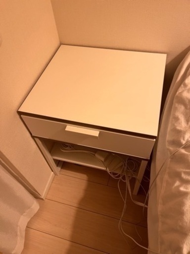 IKEA サイドテーブル
