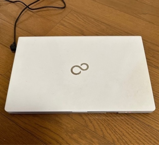 【商談中】2018年製Fujitsuパソコン　充電器