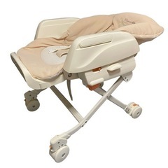 コンビ　ハイローチェアの画像