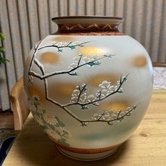 九谷焼き大雅　梅　椿　菊　おしどり　花瓶　壺　飾　入手困難品の画像