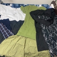 お洋服差し上げます。