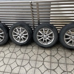 スタッドレスタイヤ＋ホイール　美品