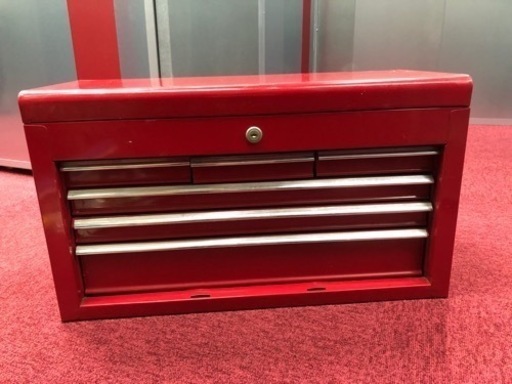 スチール製　赤　道具入れ