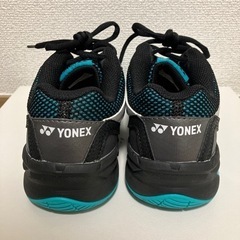 1/14で廃棄！YONEXパワークッション830ミッドSHB830MD551/23.5cmの画像