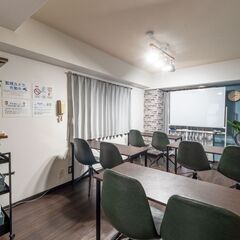 【京橋駅３分】貸会議室/交流会/ボドゲ会🌸24H/最大12名✨高速WiFi・プロジェクター・★ZOOM🌸ボードゲームもあり - 大阪市