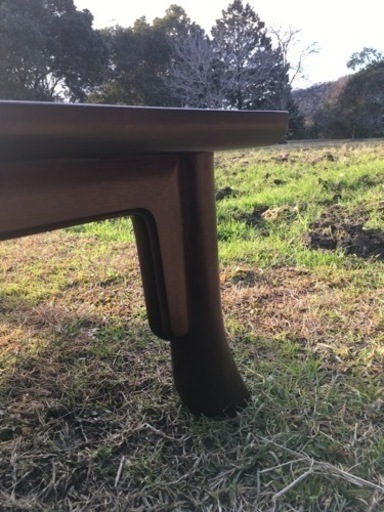 桜の無垢材。座卓、ローテーブル