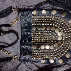 スタッズ付きバック