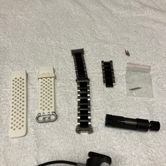 Fitbit charge4 Suica対応　その他色々セットの画像