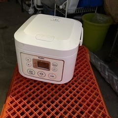 ハイアール　炊飯器　JJM30c  比較的新しい
