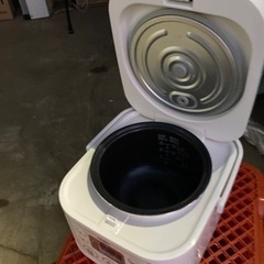 ハイアール　炊飯器　JJM30c  比較的新しいの画像