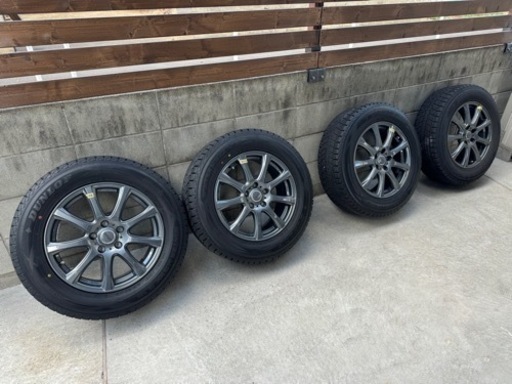 17インチ　ダンロップスタッドレスタイヤ付ホイール　極美品