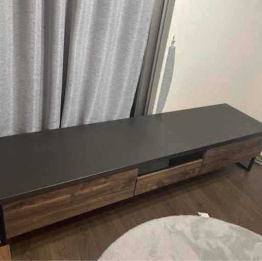 テレビボード