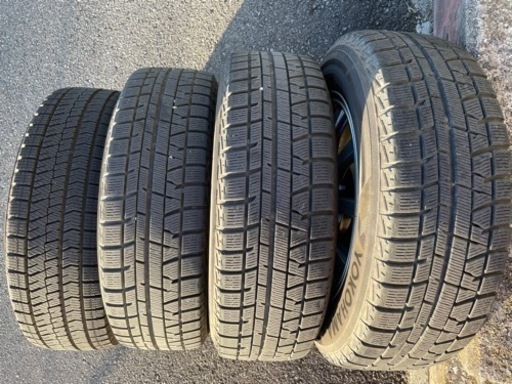 スタッドレスタイヤ　195/65R15 プリウス