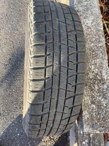 スタッドレスタイヤ　195/65R15 プリウス　