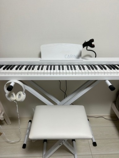 中古美品 電子ピアノです