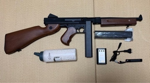 電動ガン　M1A1トンプソン　予備マガジン　バッテリー＆充電器セット